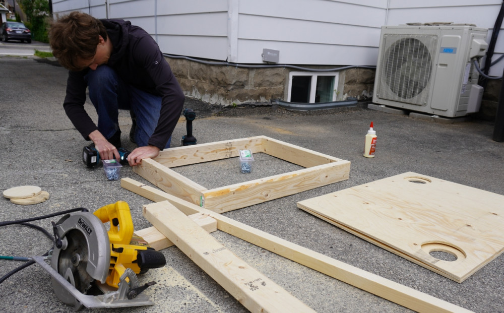 Cut the holes for the drains and preparing the frame.